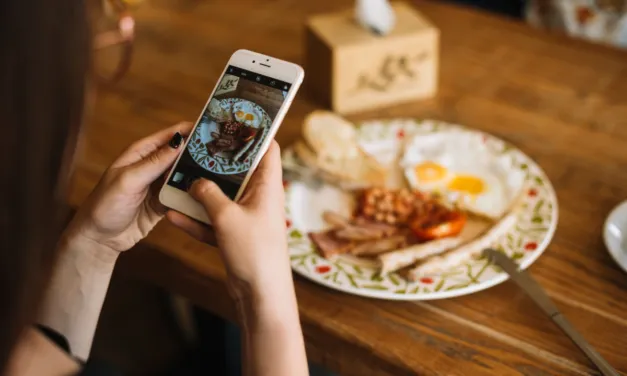 Al Condominio, primo ristorante tech-free di Verona: un brindisi alla disconnessione