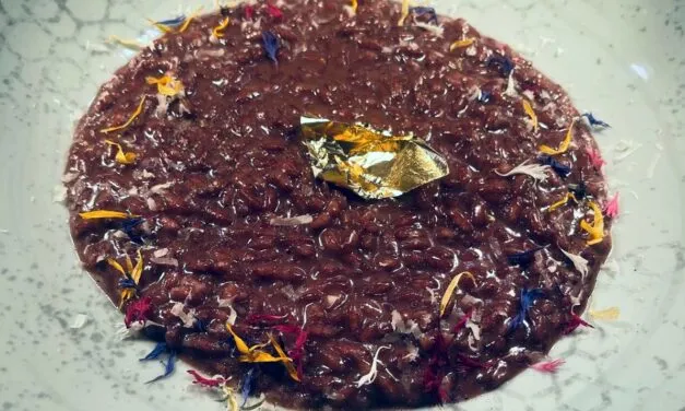 Il Risotto all’Amarone del Ristorante Darì. Dopo 1 anno il successo del Piatto del Buon Ricordo.