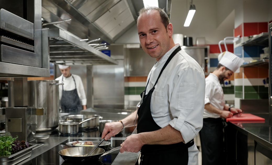 Lo Chef Fabio Cordella presenta la nuova stagione di forme e colori a La Veranda del Color